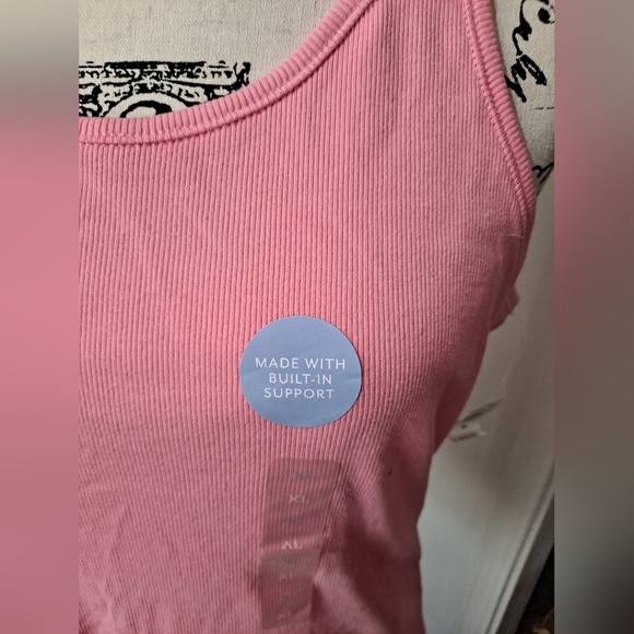 Ribbed Tank Top - Picture 4 of 8